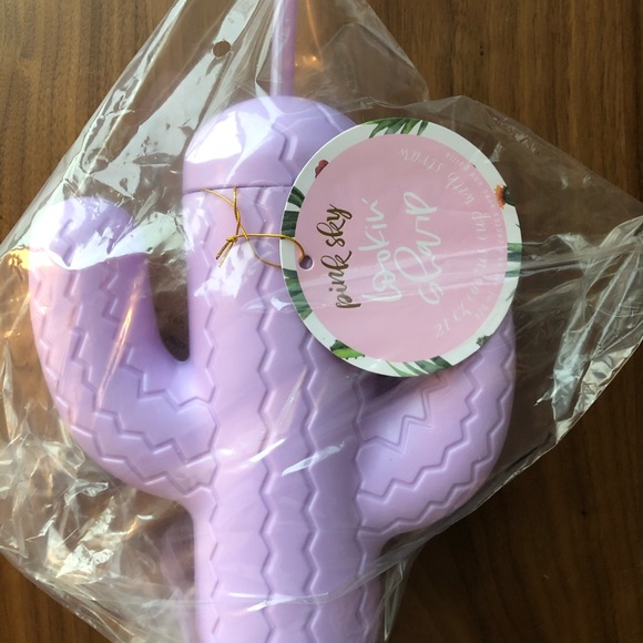 NWT Purple cactus drinking cup with straw - Picture 2 of 5